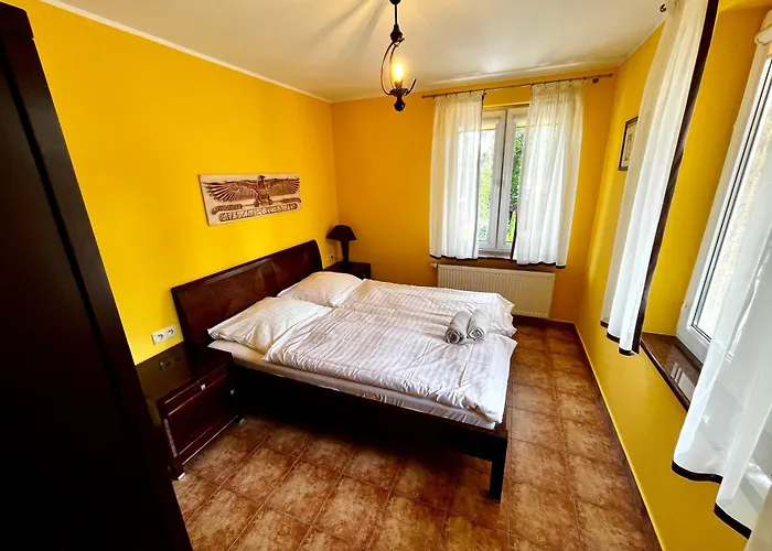 Проживание в семье Wojtecki